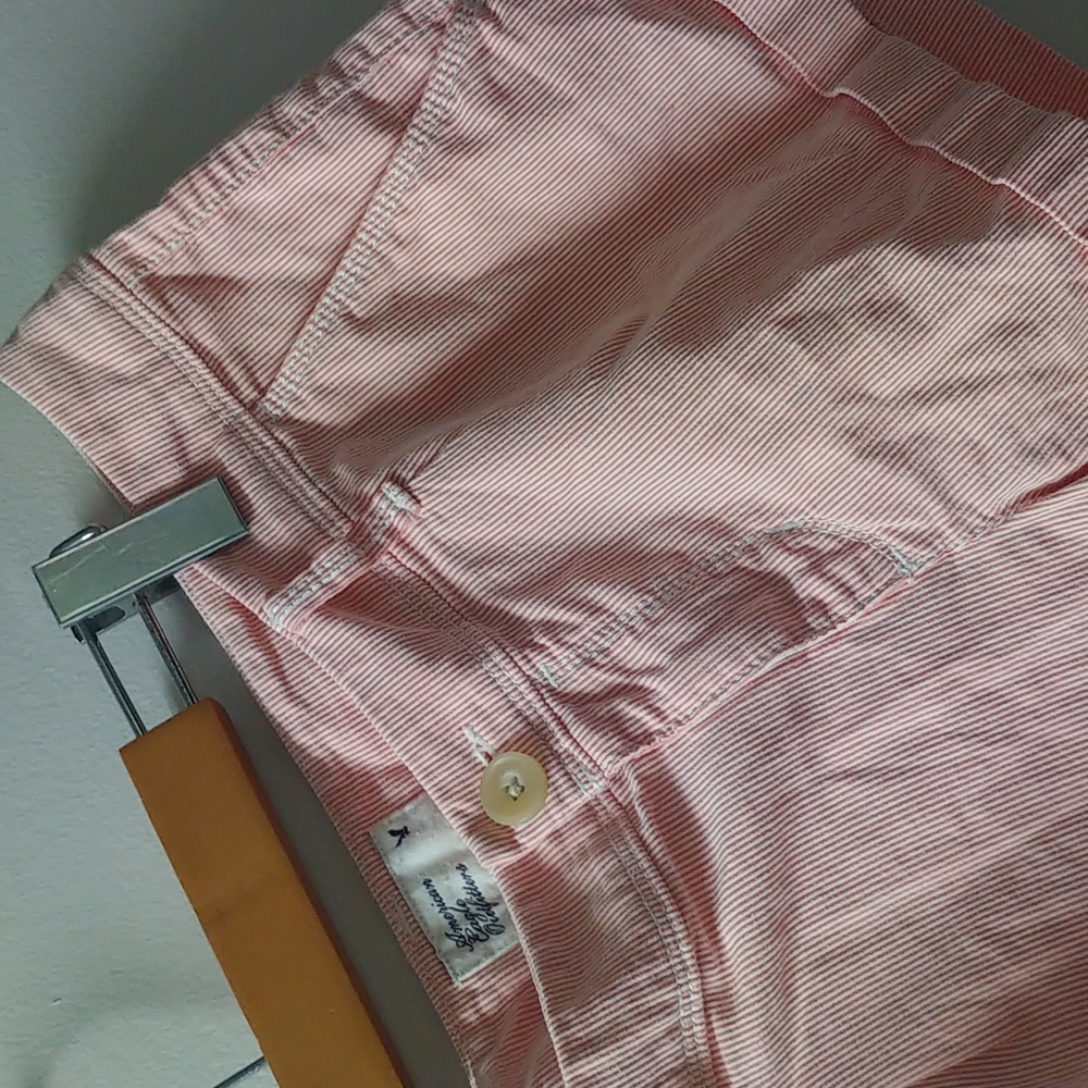 AEO peach color shorts